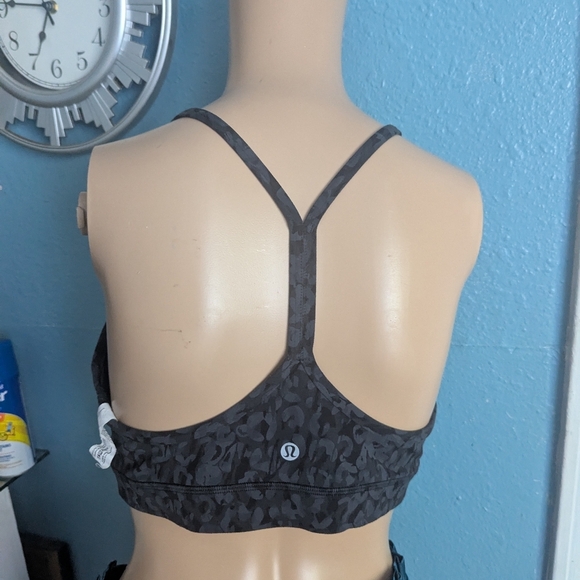 Lululemon Black Leopard Print Crop Top - Picture 6 of 6